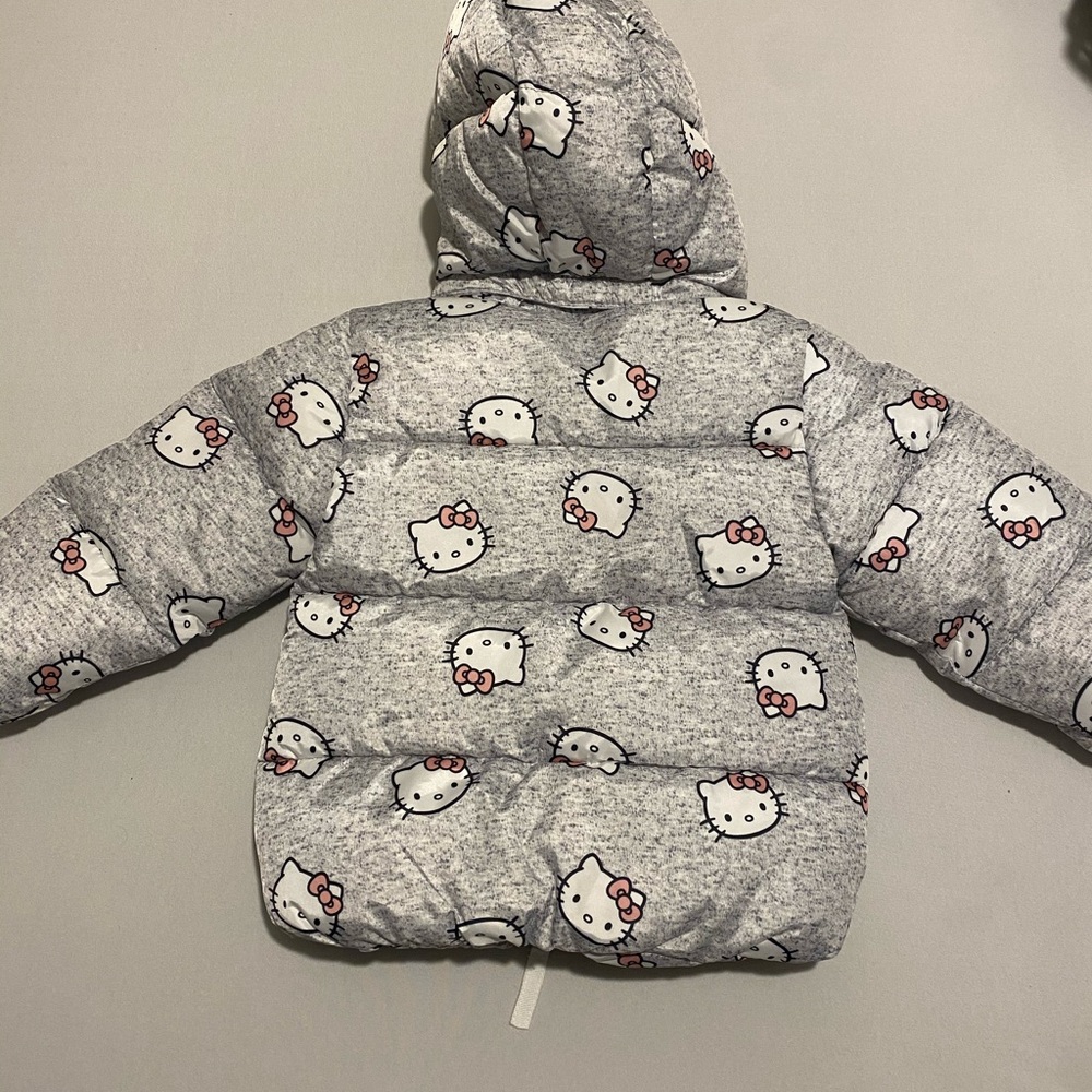 Hello Kitty puffer jacket - Picture 4 of 4